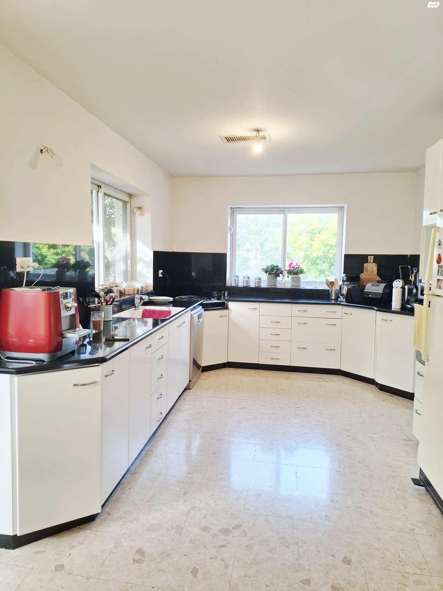 וילה ייחודית במיקום פסטורלי ושקט עם נוף מהמם