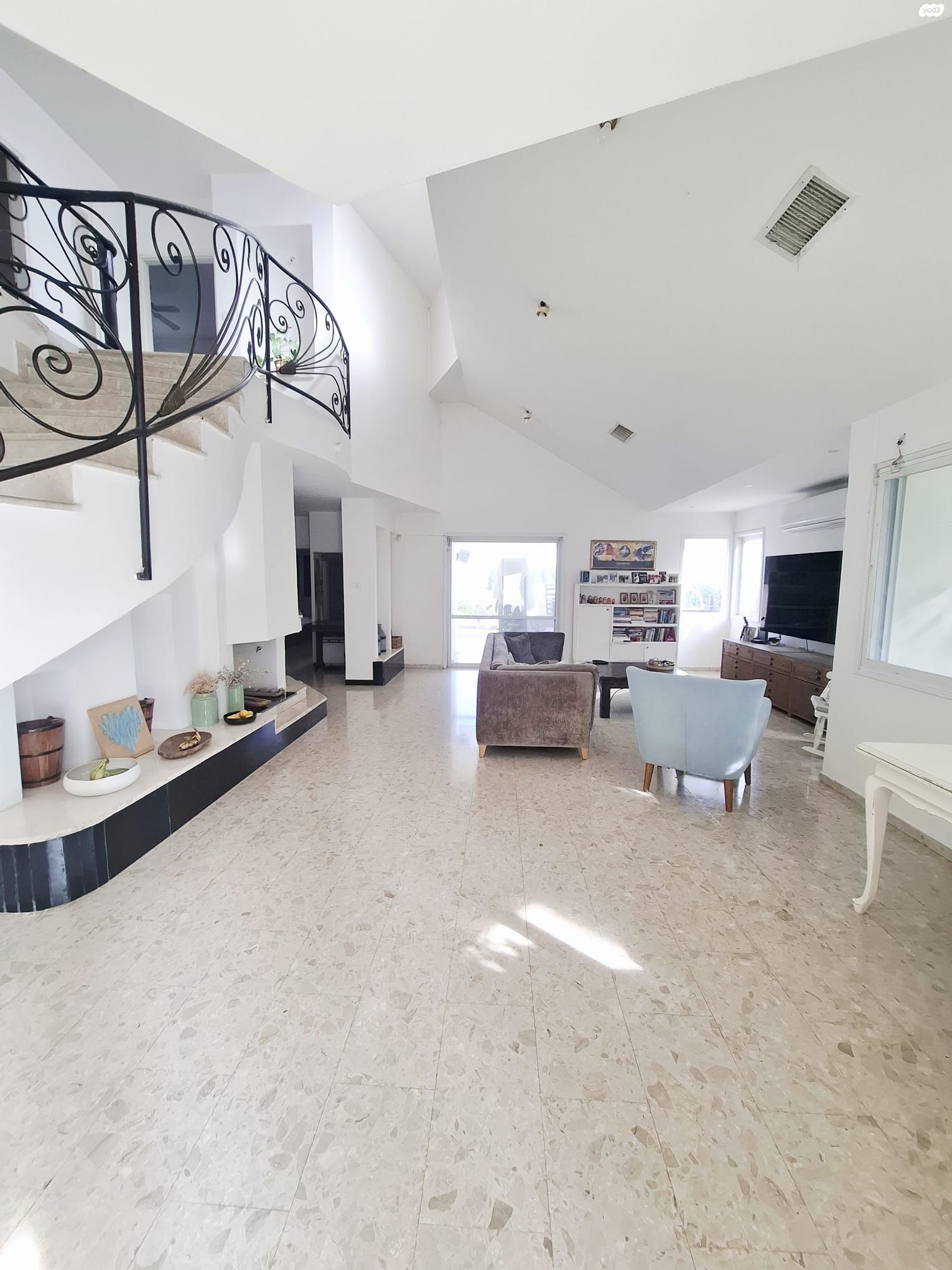 וילה ייחודית במיקום פסטורלי ושקט עם נוף מהמם